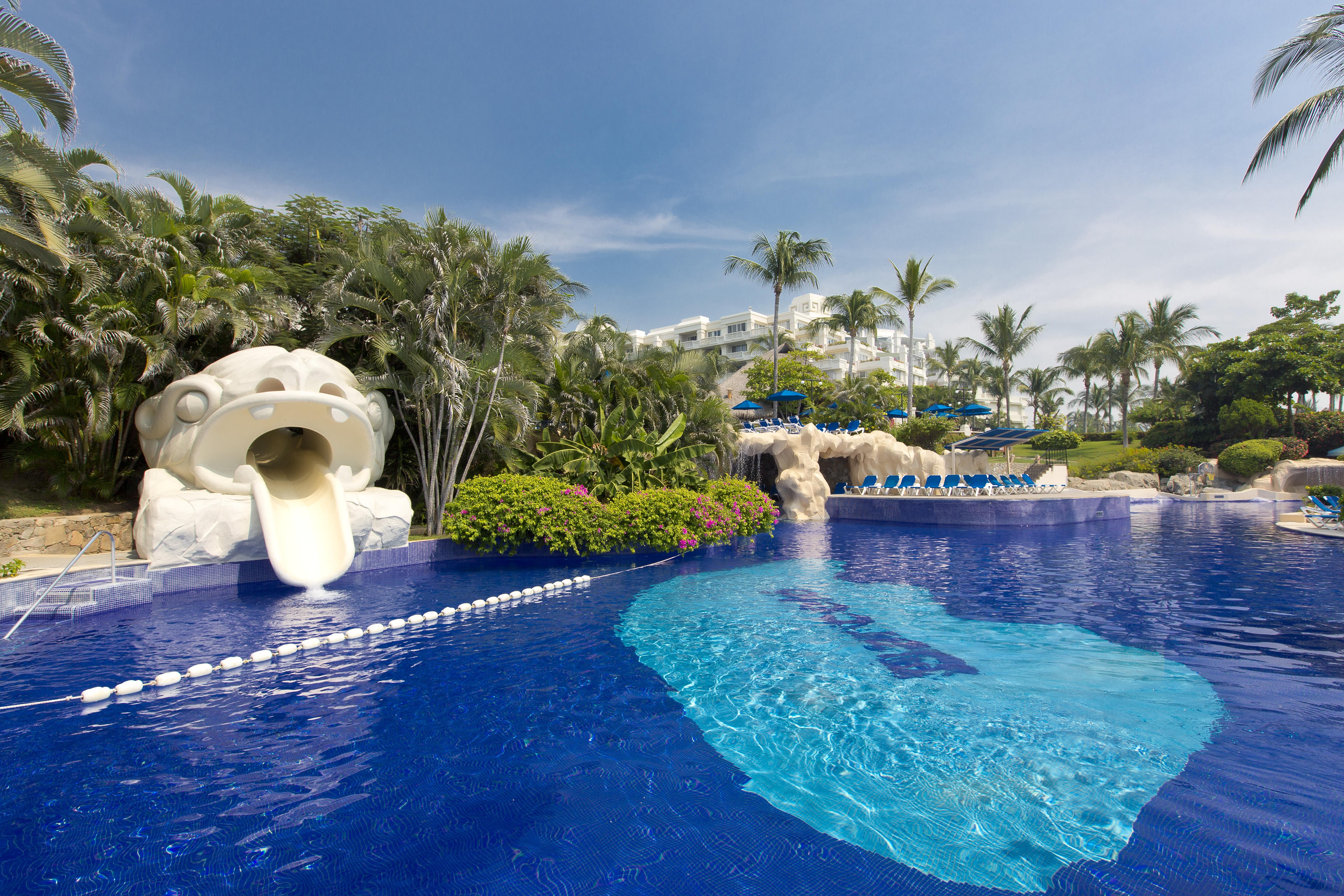 فندق بارسيلو كارمينا - شامل الكل مانزانيلو المظهر الخارجي الصورة The water park at the Hard Rock Hotel