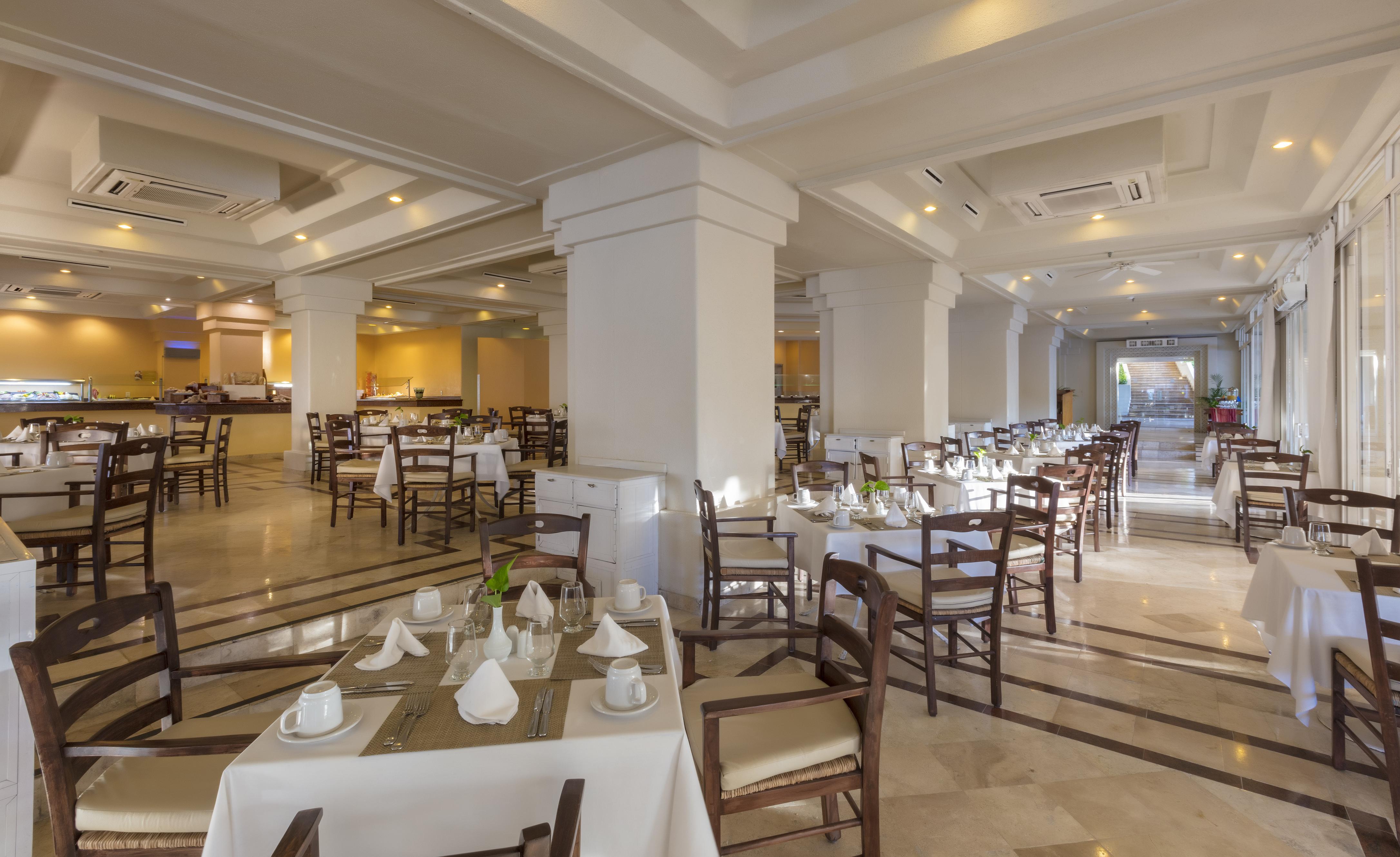 فندق بارسيلو كارمينا - شامل الكل مانزانيلو المظهر الخارجي الصورة The restaurant at the hotel