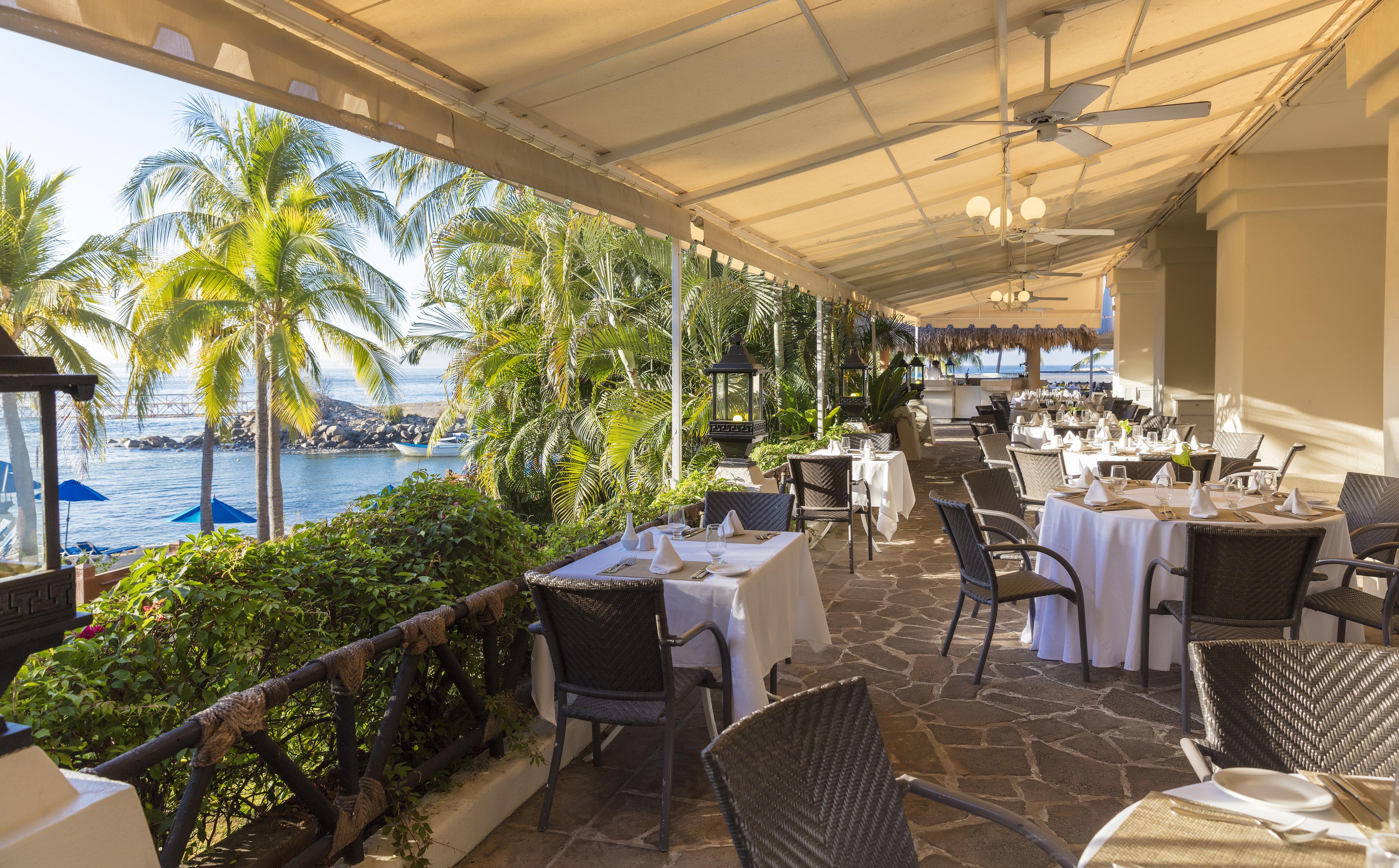 فندق بارسيلو كارمينا - شامل الكل مانزانيلو المظهر الخارجي الصورة The Terrace at the Four Seasons Resort